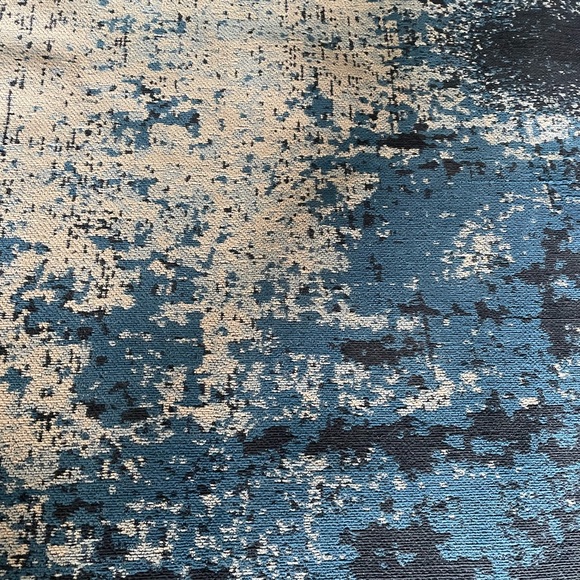 Urban Barn Rug - Picture 4 of 5